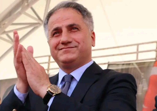 Herkes arayabilir, Numarasını paylaştı