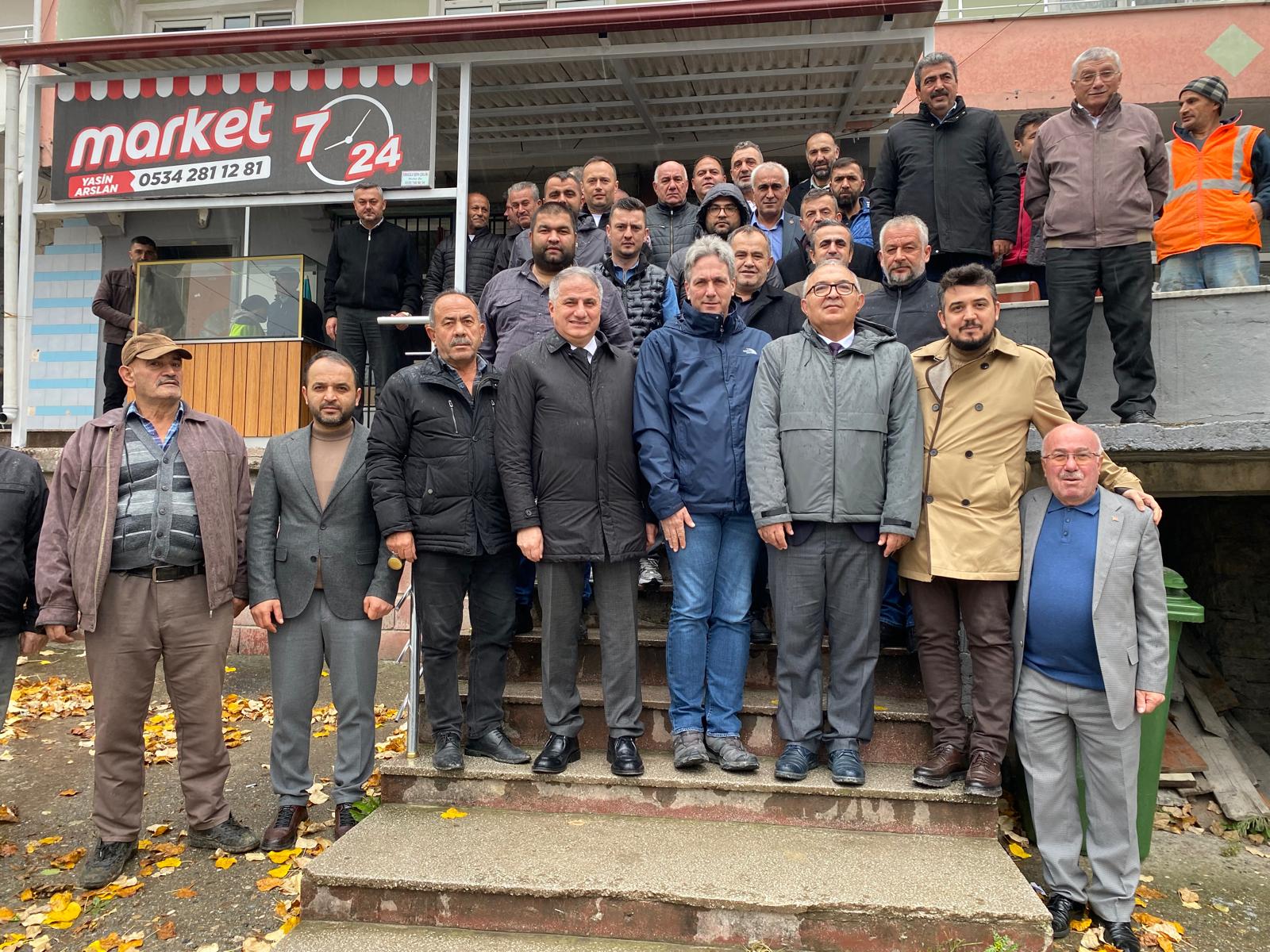 Vekil Bozkurt, Soğuk, Yağmur demeden toplantı yaptı, inceledi