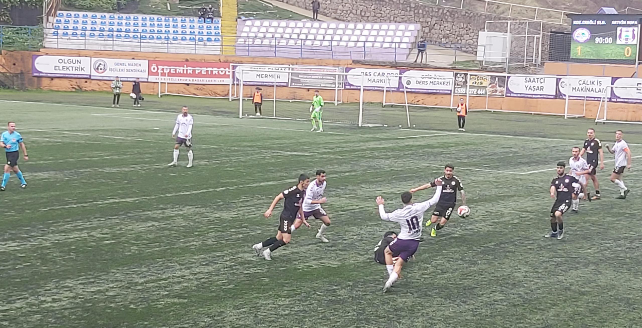 HAKEME RAĞMEN ZAFER: KDZ. EREĞLİ BELEDİYESPOR SAHASINDA 3 PUANI ALDI