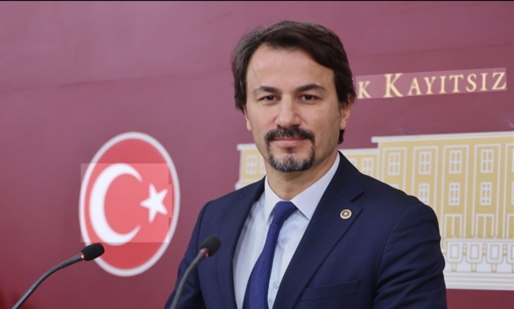 Vekil Ertuğrul’dan Anlamlı Mesaj: “Cesaret ve Kararlılığın Simgesi”