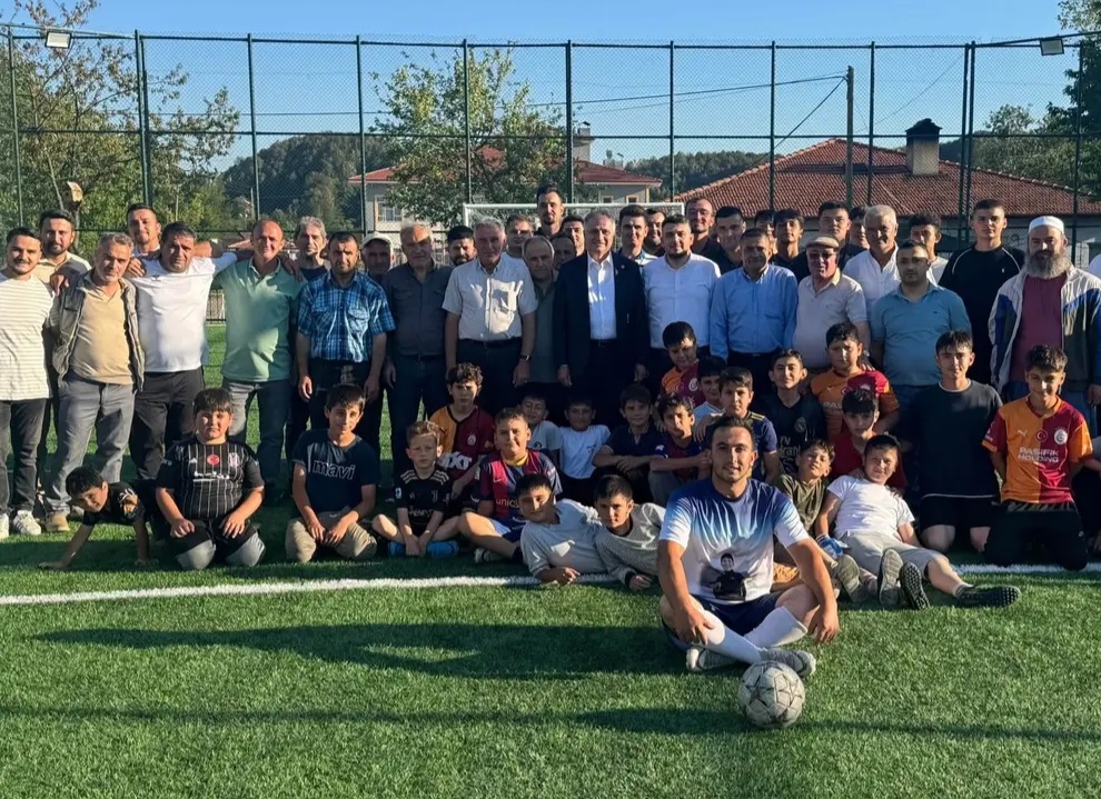 Dağlıca Köyü’nde Halı Saha Hizmete Girdi