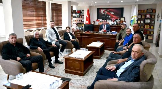 ALAPLI BELEDİYE BAŞKANI TEKİN, PARTİSİNDEN İSTİFA ETTİ
