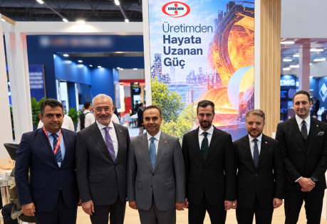 Bakan Kacır’dan Erdemir ve İsdemir Standına Ziyaret!